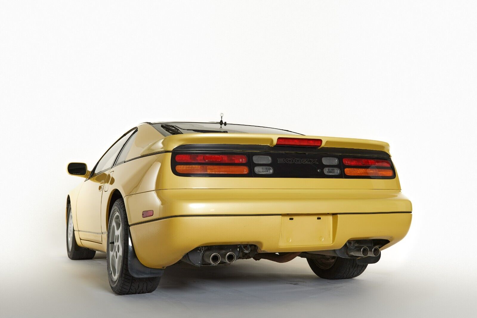 Nissan-300ZX-1990-Coupe-25