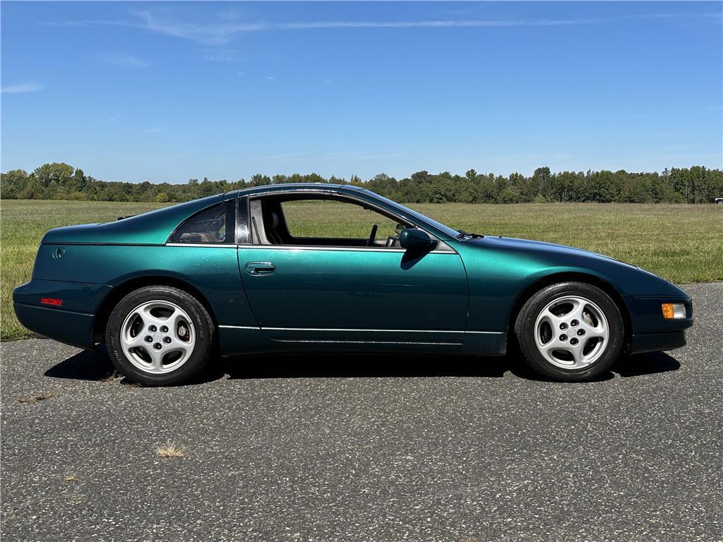 Nissan-300ZX-1995-Hatchback-1