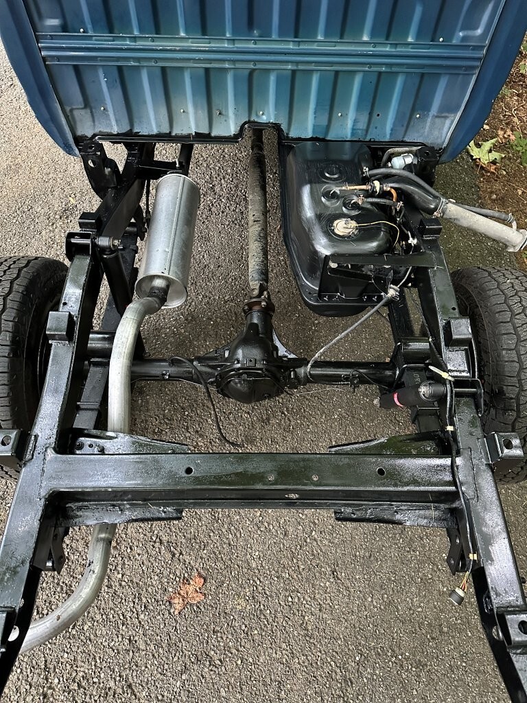 Nissan-720-1985-27