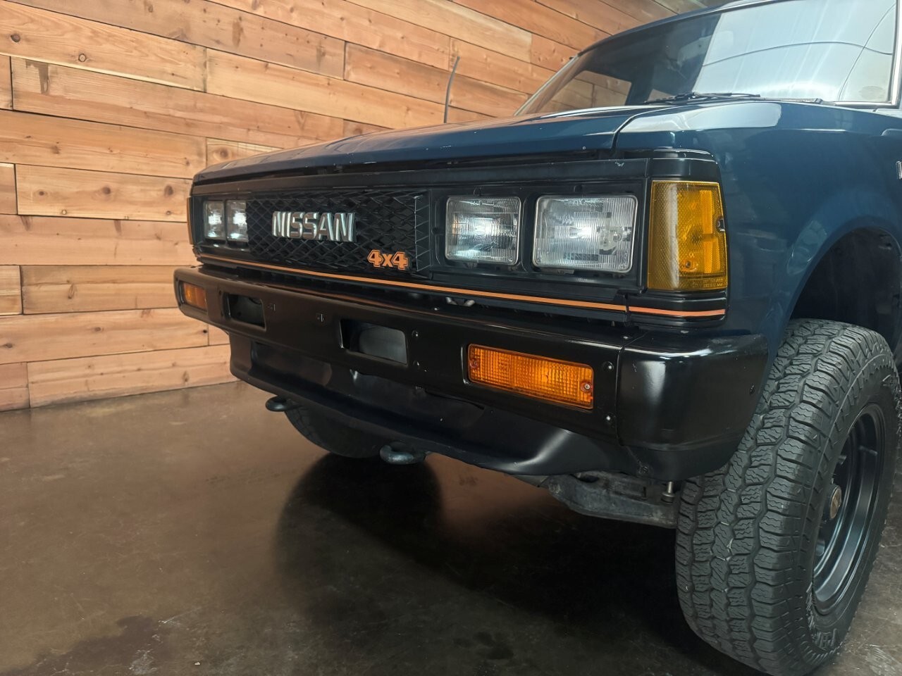 Nissan-720-1985