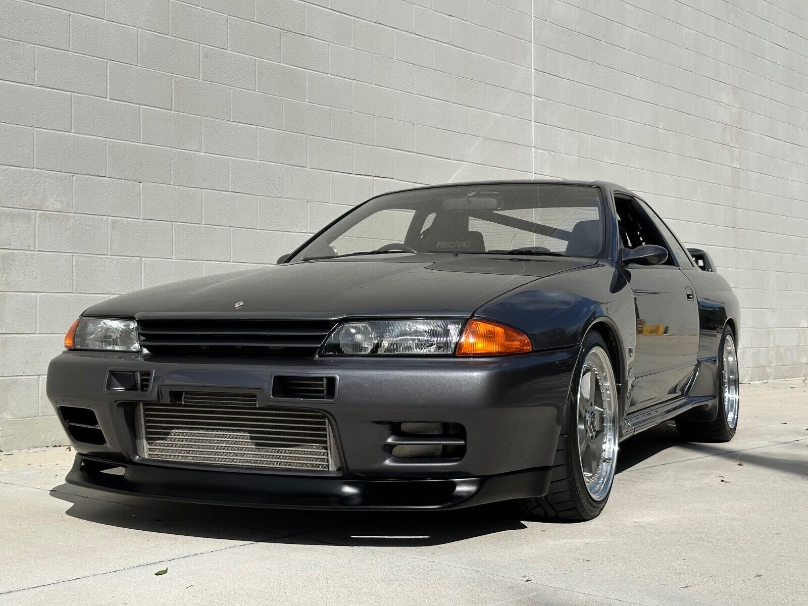 Nissan-GT-R-1994-10