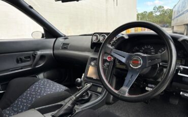 Nissan-GT-R-1994-15