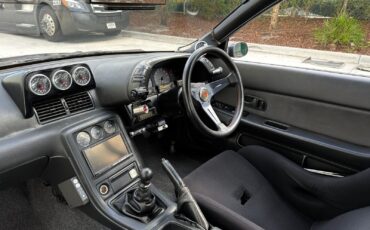 Nissan-GT-R-1994-17