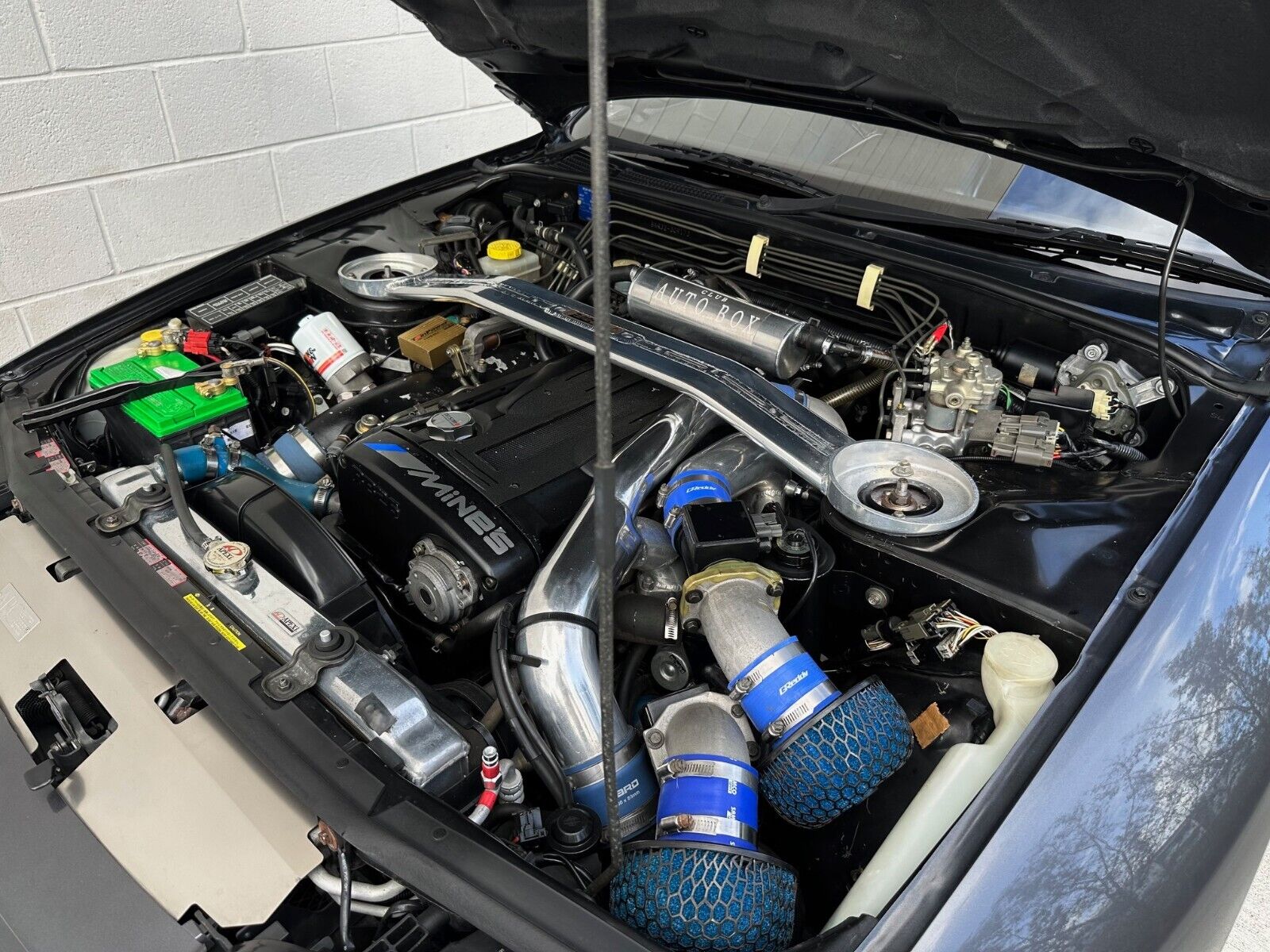 Nissan-GT-R-1994-25