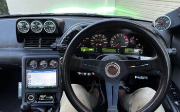 Nissan-GT-R-1994-28