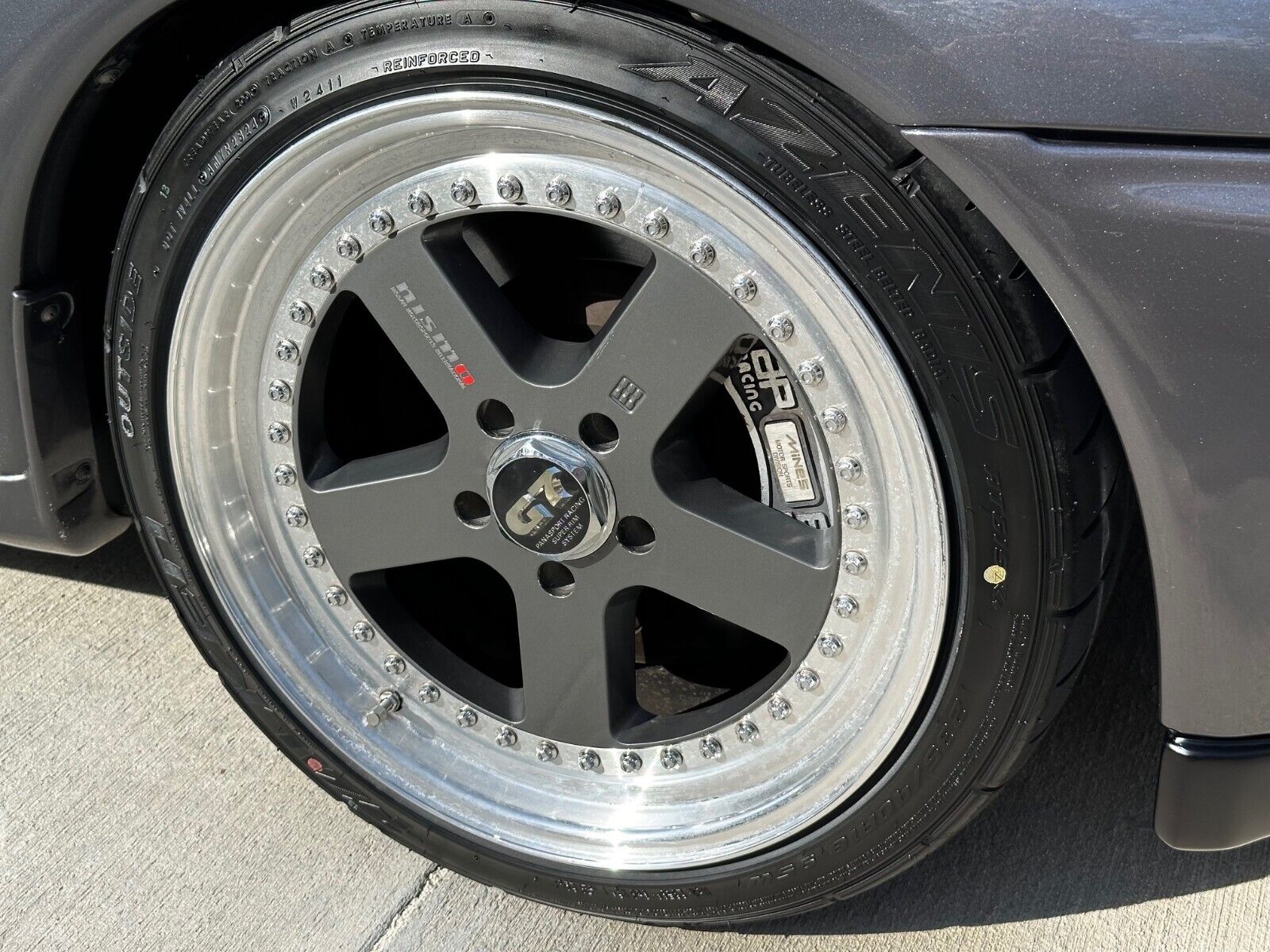 Nissan-GT-R-1994-31