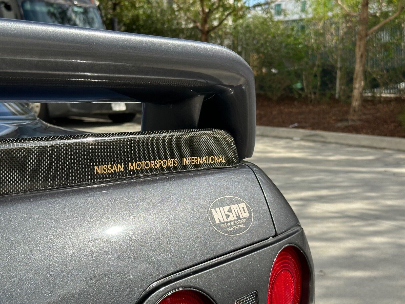 Nissan-GT-R-1994-33