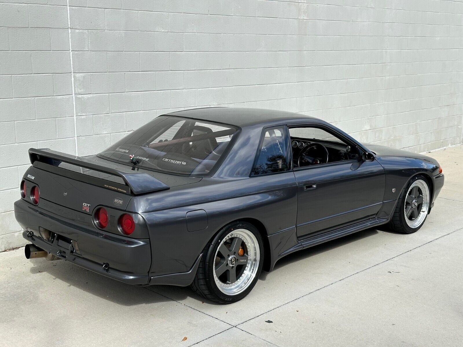 Nissan-GT-R-1994-5