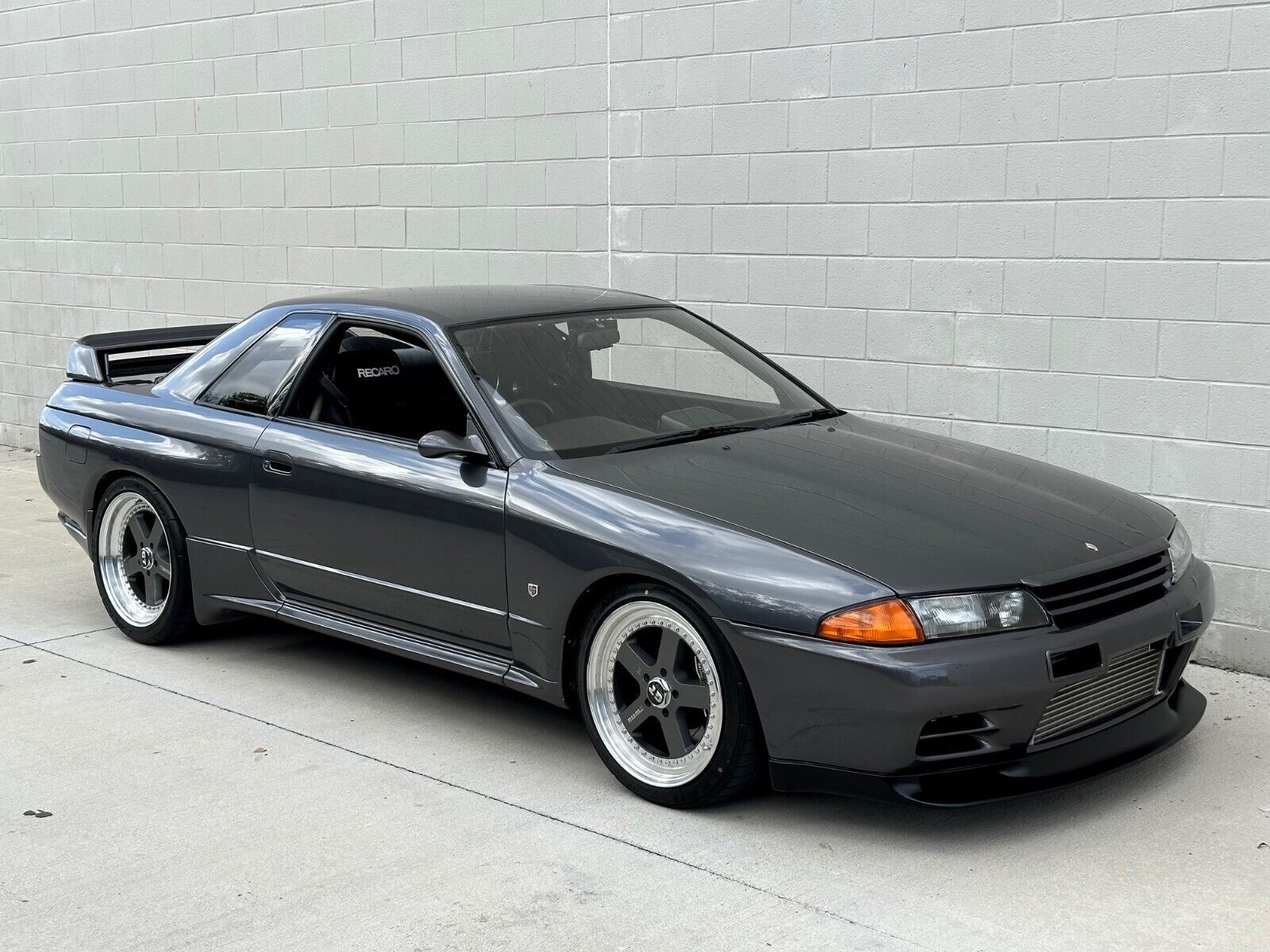 Nissan-GT-R-1994-7