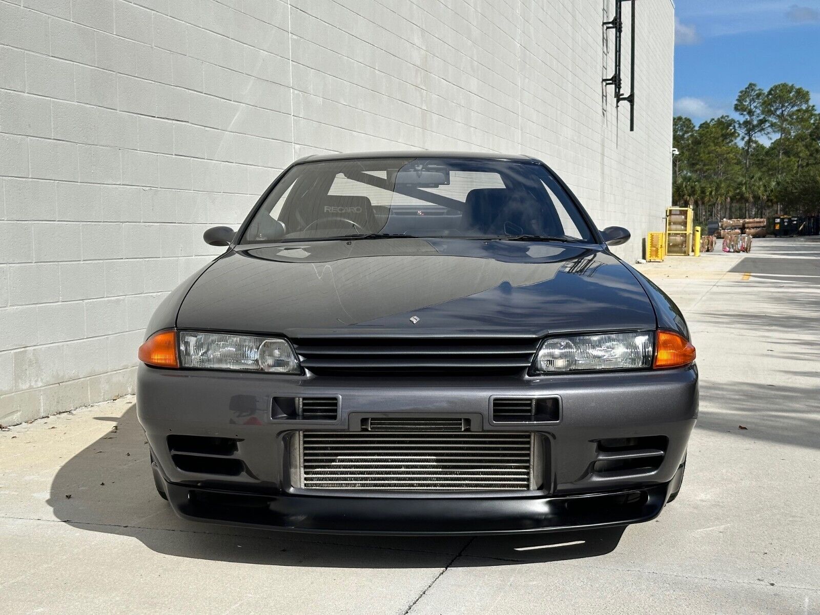 Nissan-GT-R-1994-9