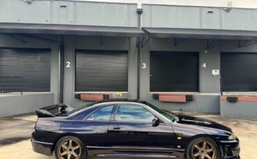 Nissan-GT-R-1995-Coupe-10