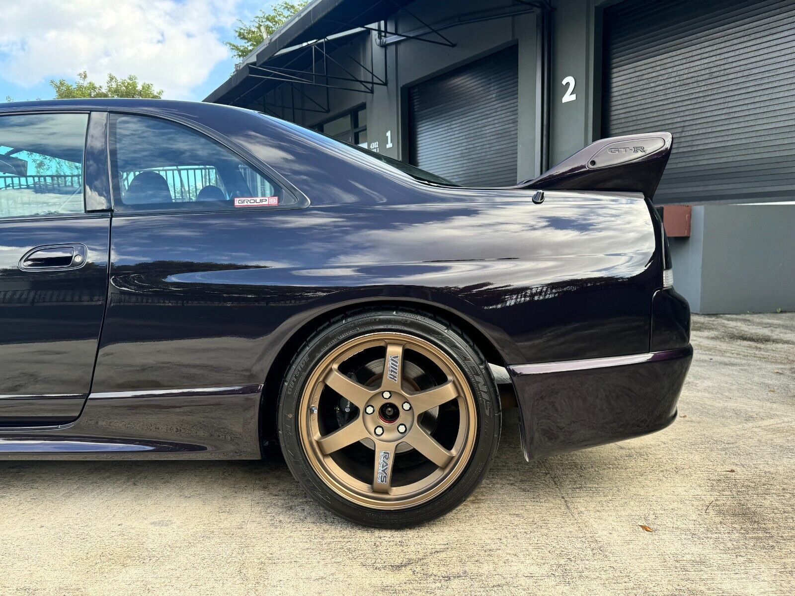 Nissan-GT-R-1995-Coupe-2