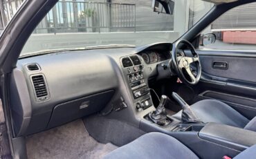 Nissan-GT-R-1995-Coupe-25