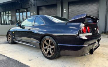 Nissan-GT-R-1995-Coupe-3
