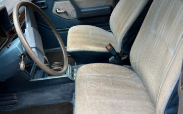 Nissan-Other-Pickups-1984-Extended-Cab-Pickup-13