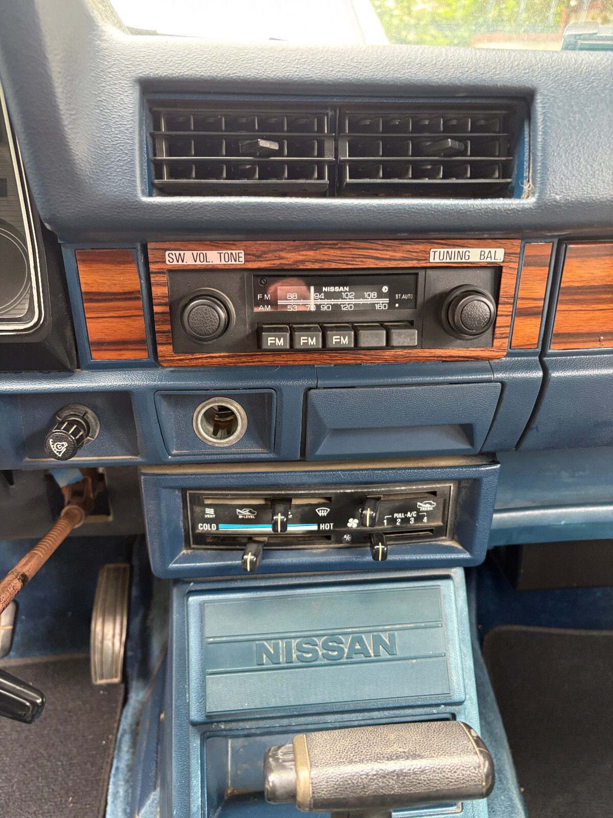 Nissan-Other-Pickups-1984-Extended-Cab-Pickup-16