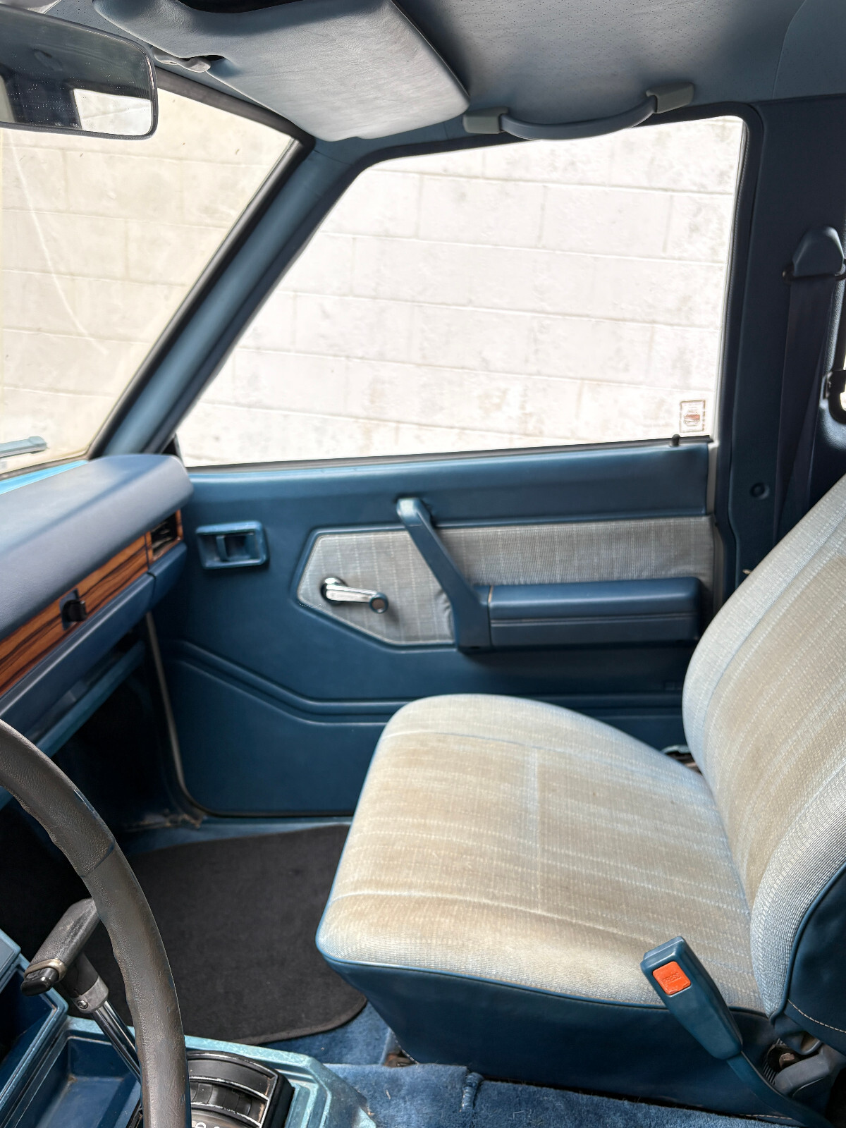 Nissan-Other-Pickups-1984-Extended-Cab-Pickup-25