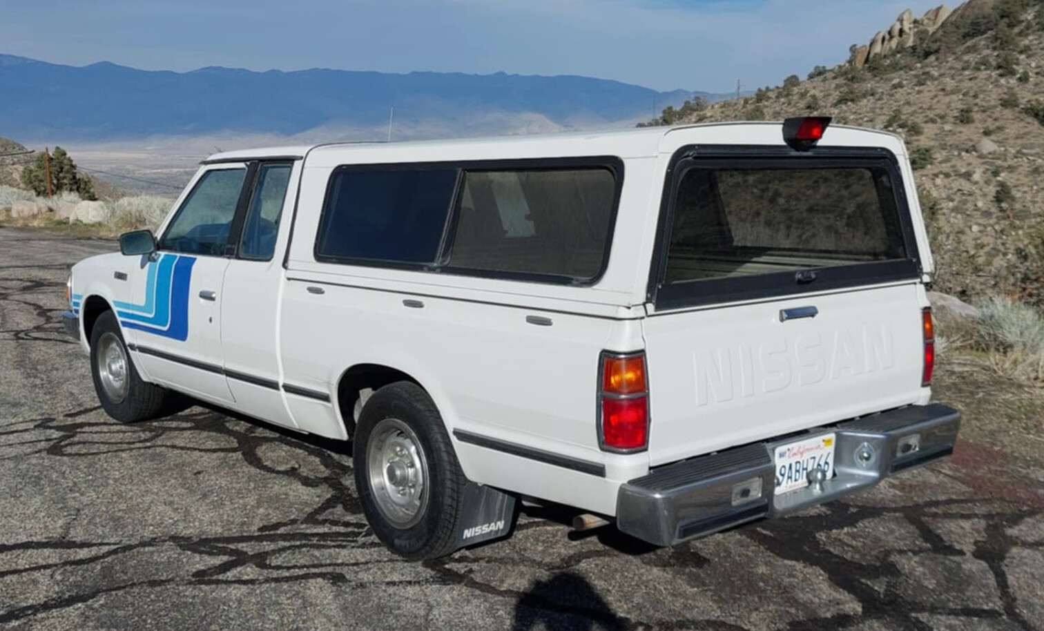 Nissan-Other-Pickups-1984-Extended-Cab-Pickup-6