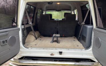 Nissan-Safari-Patrol-1993-SUV-12