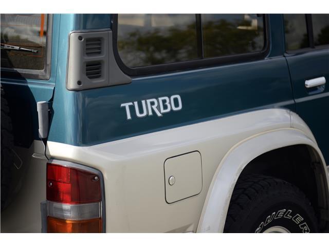 Nissan-Safari-Patrol-1995-SUV-19