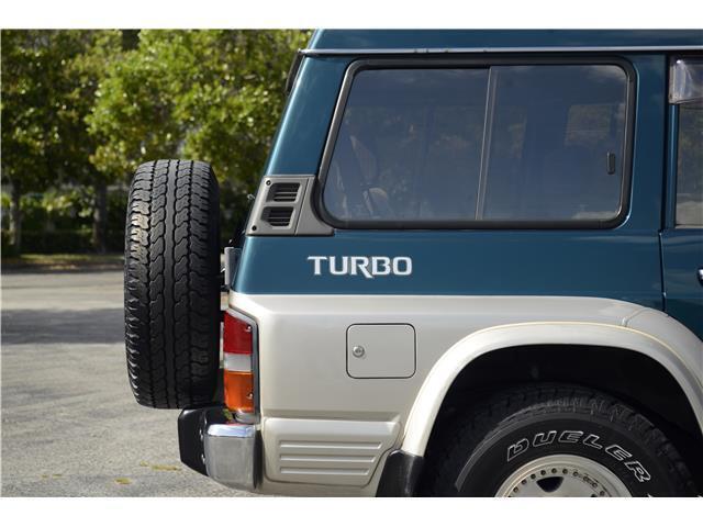 Nissan-Safari-Patrol-1995-SUV-24