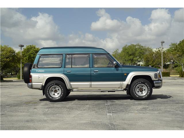 Nissan-Safari-Patrol-1995-SUV-27