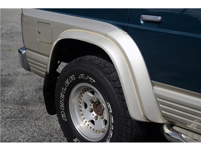 Nissan-Safari-Patrol-1995-SUV-8