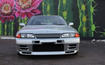 Nissan-Skyline-1992-Coupe-1