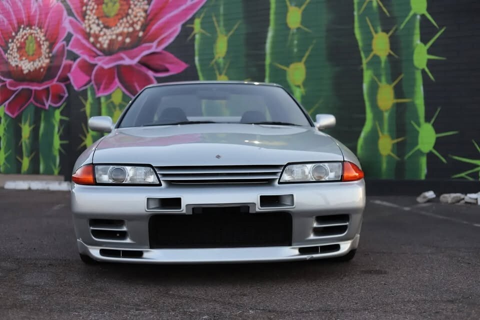 Nissan-Skyline-1992-Coupe-1