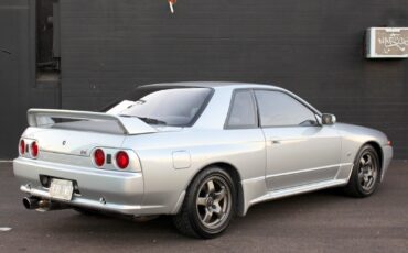 Nissan-Skyline-1992-Coupe-7