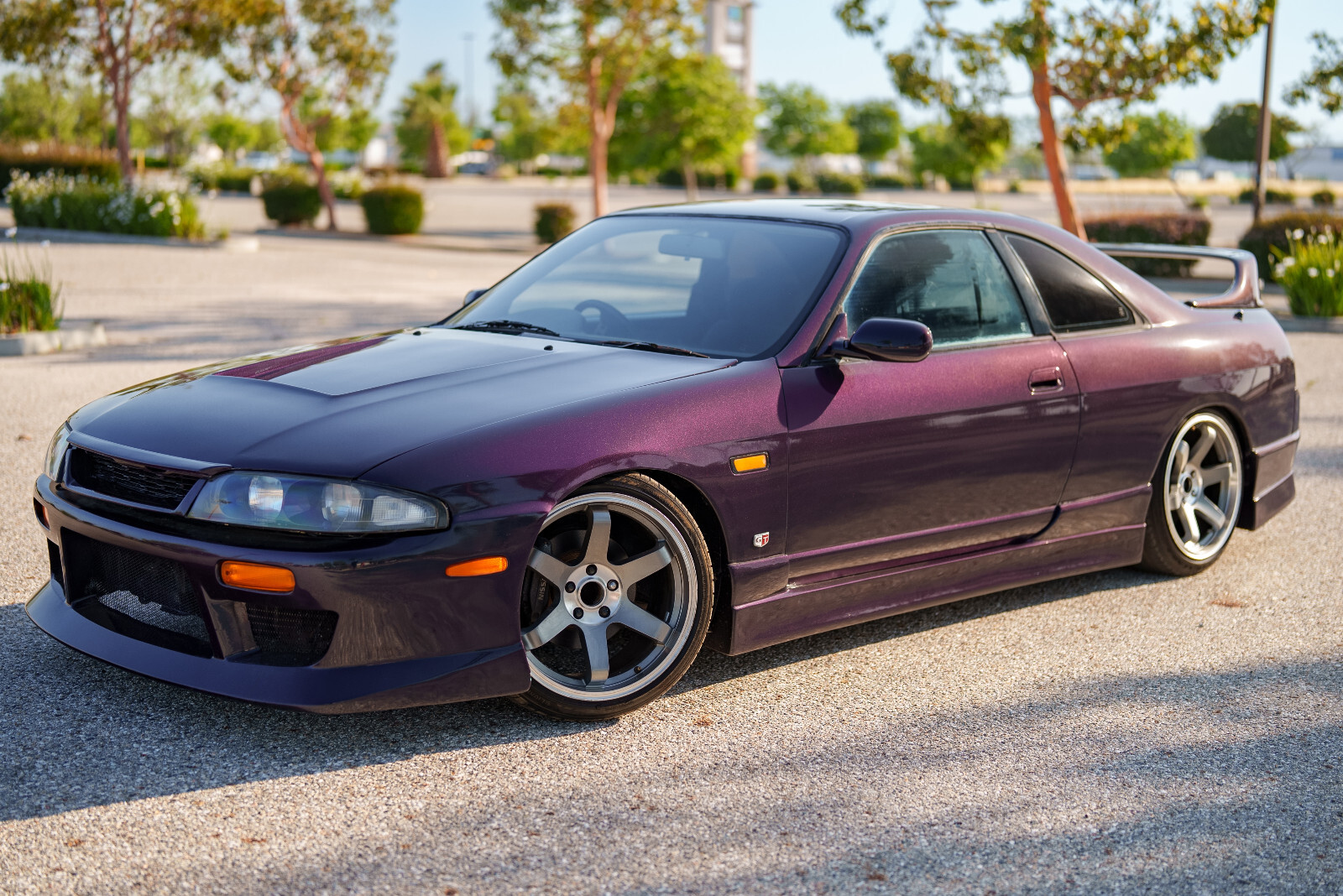 Nissan-Skyline-1993-Coupe-12