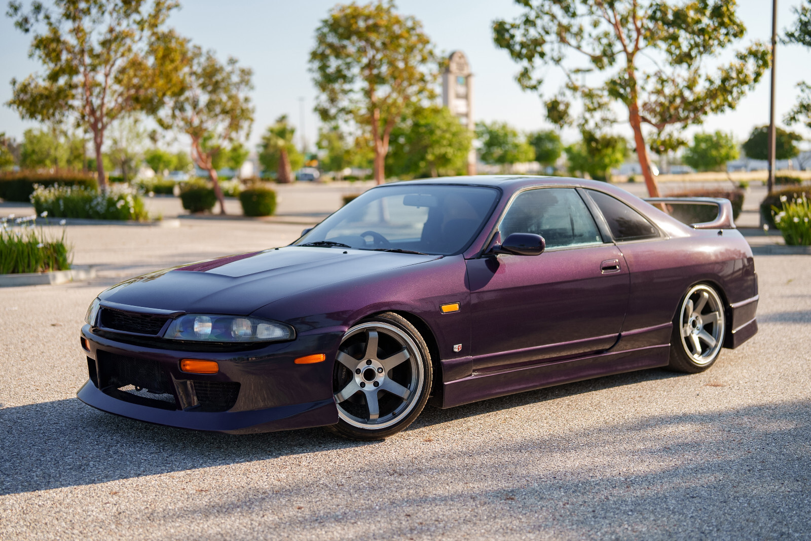 Nissan-Skyline-1993-Coupe-13