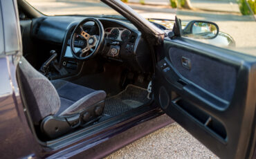 Nissan-Skyline-1993-Coupe-33