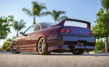 Nissan-Skyline-1993-Coupe-6
