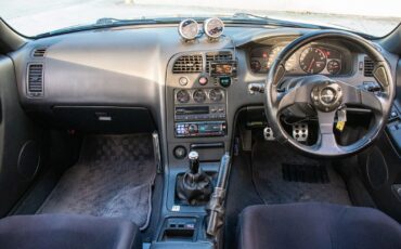 Nissan-Skyline-GT-R-1995-2D-11