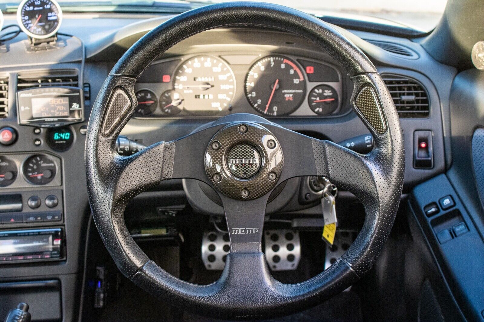 Nissan-Skyline-GT-R-1995-2D-22