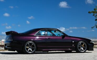 Nissan-Skyline-GT-R-1995-2D-3