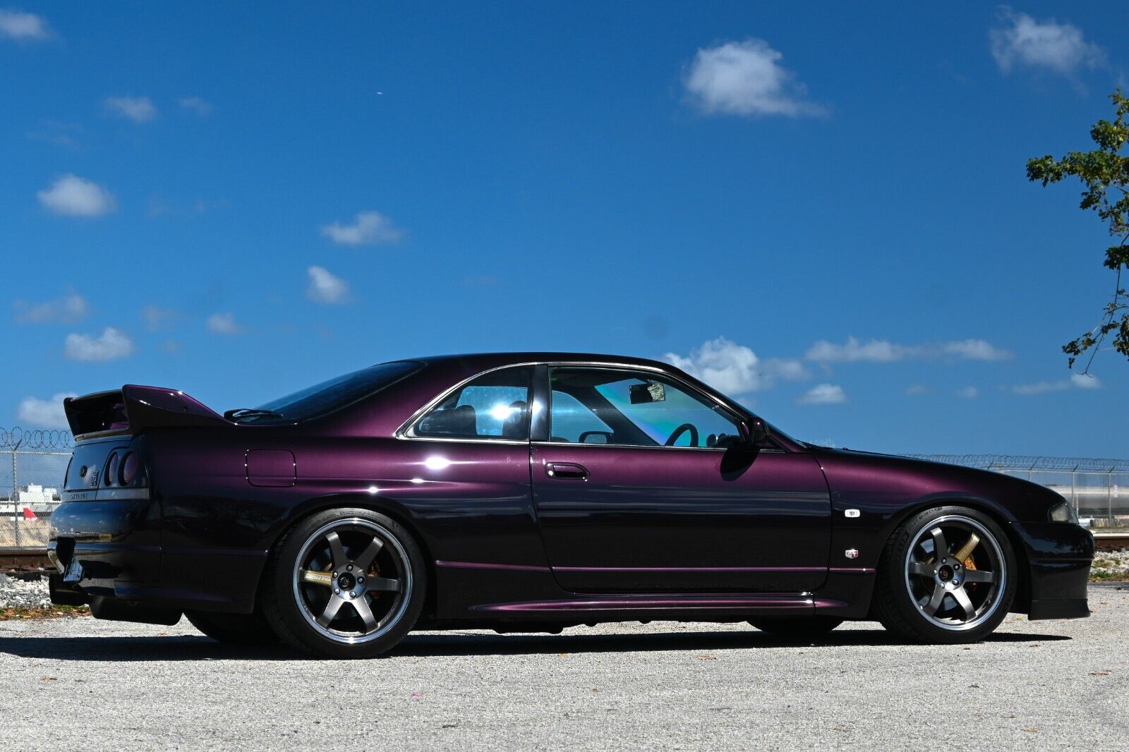 Nissan-Skyline-GT-R-1995-2D-3
