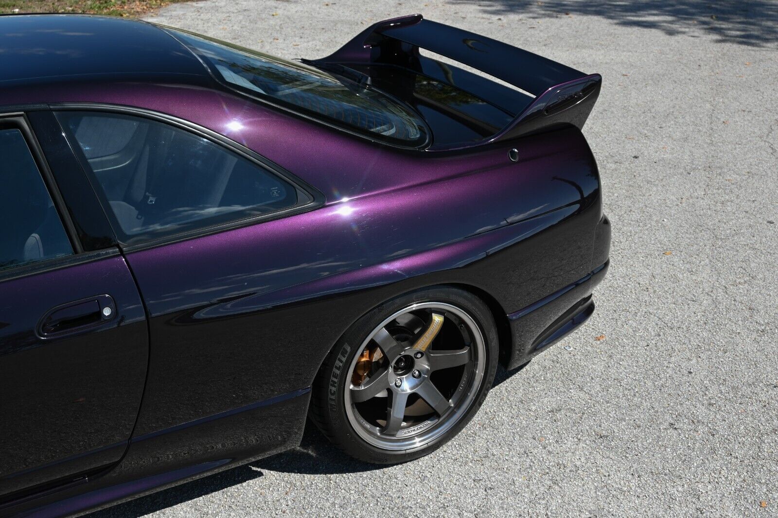 Nissan-Skyline-GT-R-1995-2D-6