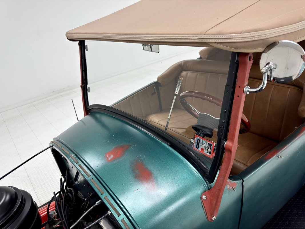 Oldsmobile-30B-Series-1924-Convertible-12