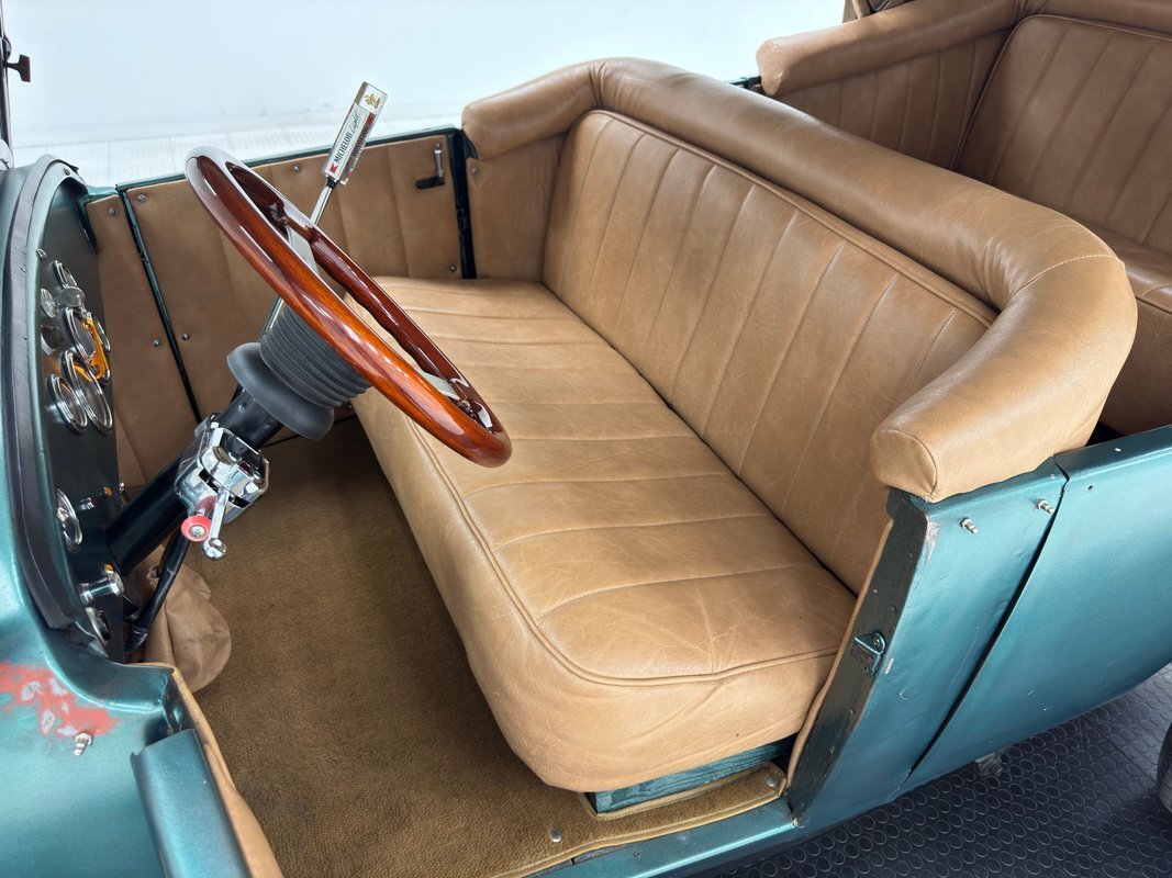 Oldsmobile-30B-Series-1924-Convertible-36