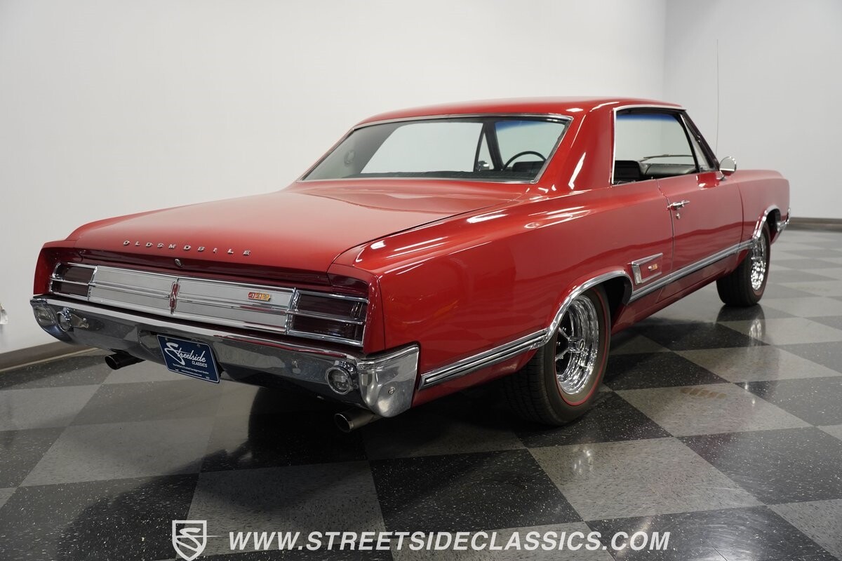 Oldsmobile-442-1965-Coupe-11
