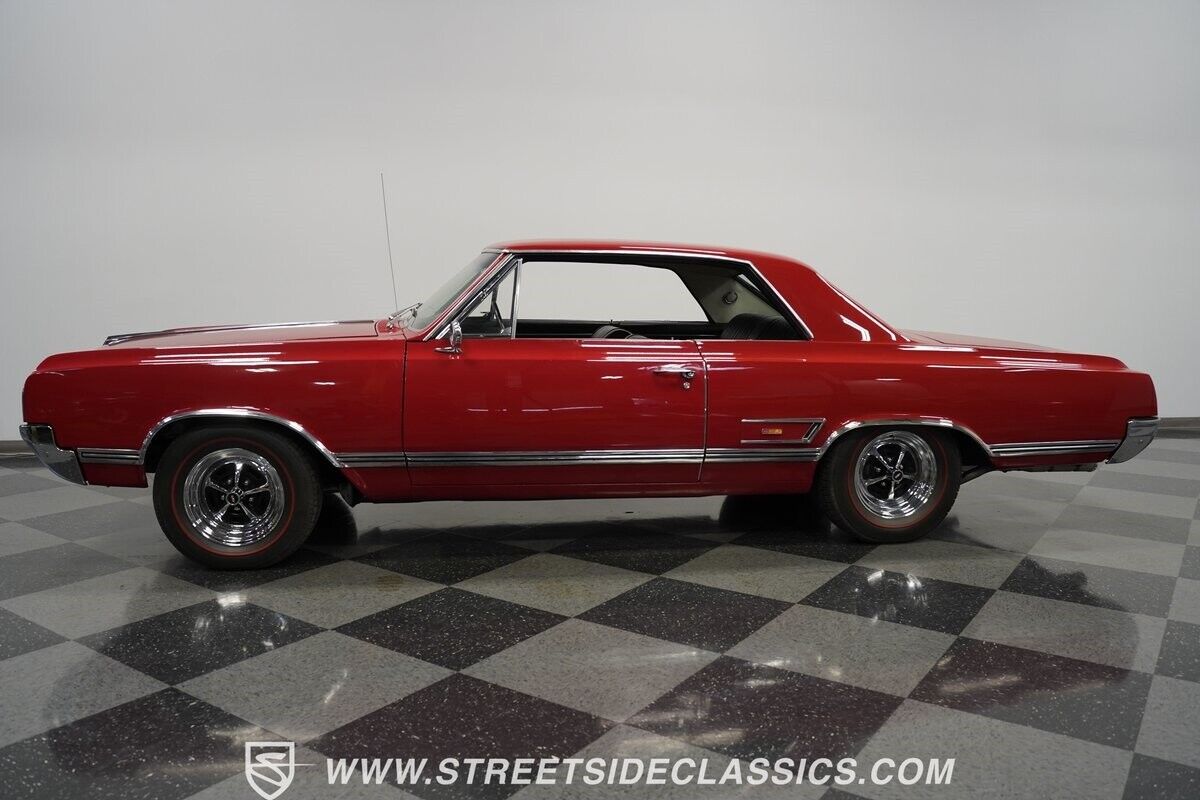 Oldsmobile-442-1965-Coupe-2