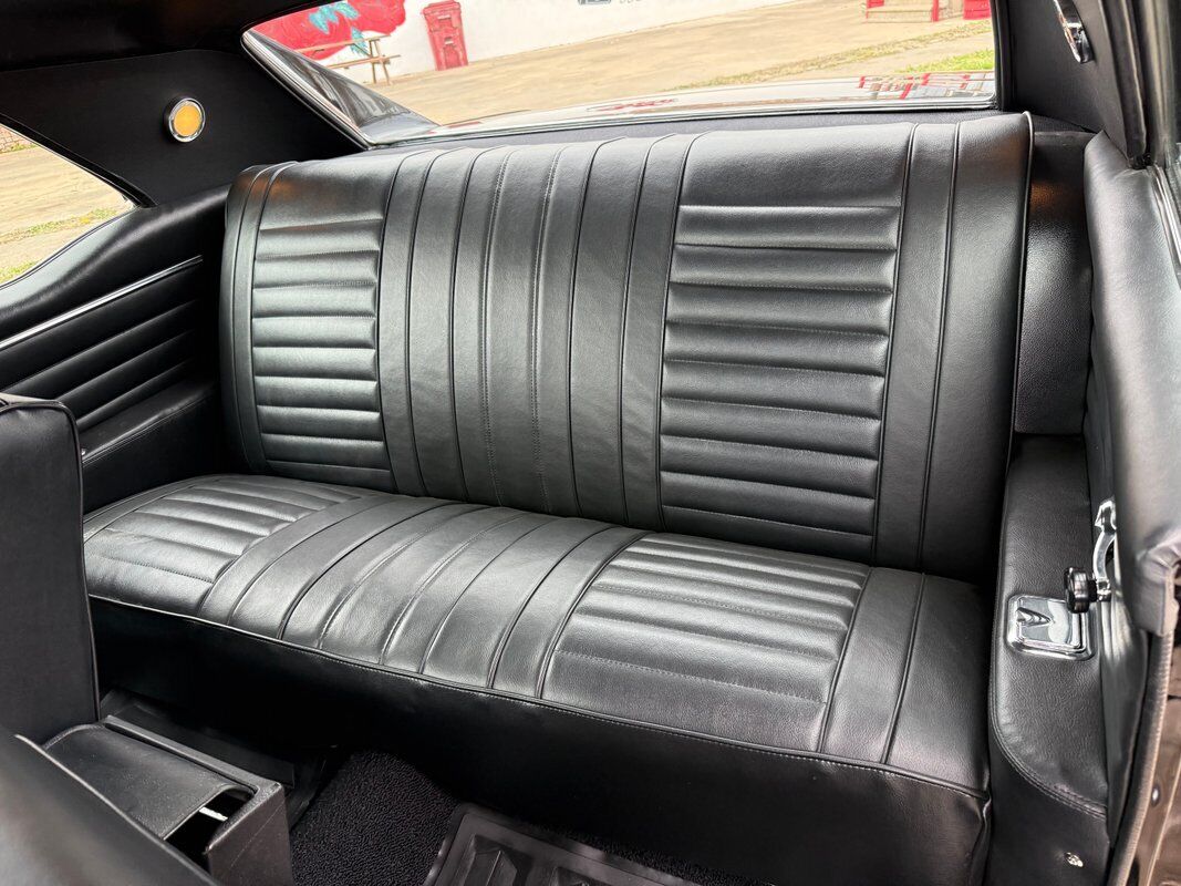 Oldsmobile-442-1967-13