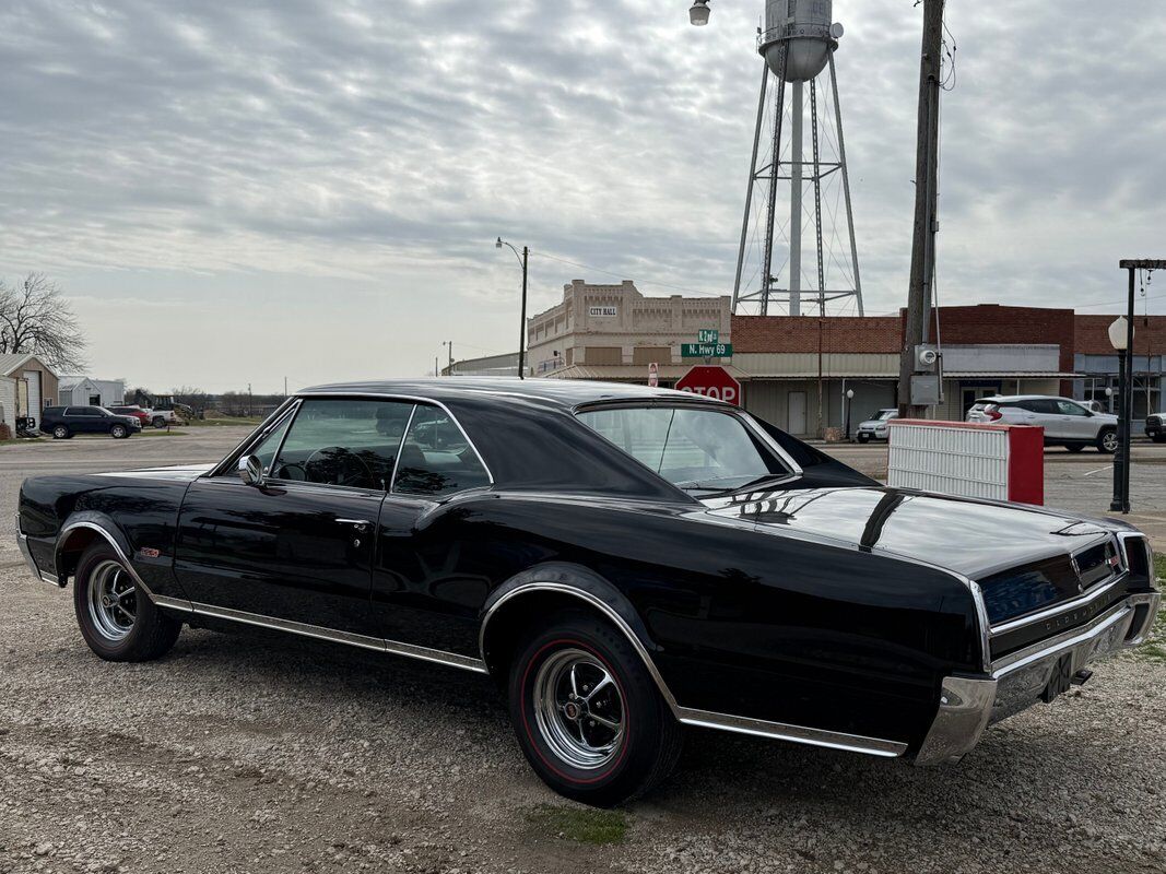 Oldsmobile-442-1967-3