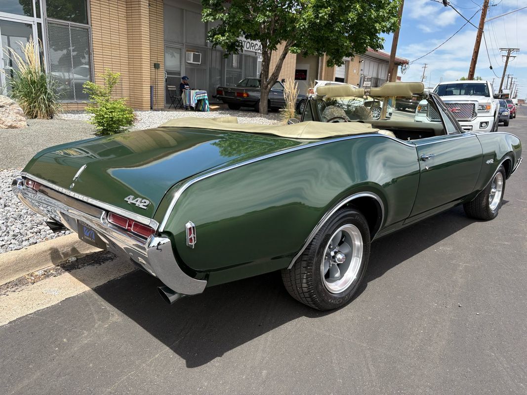 Oldsmobile-442-1968-29