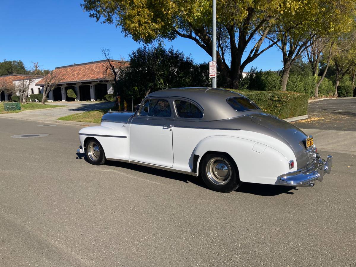 Oldsmobile-66-coupe-1941-silver-1
