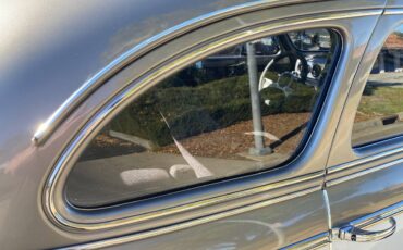 Oldsmobile-66-coupe-1941-silver-11