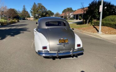 Oldsmobile-66-coupe-1941-silver-4
