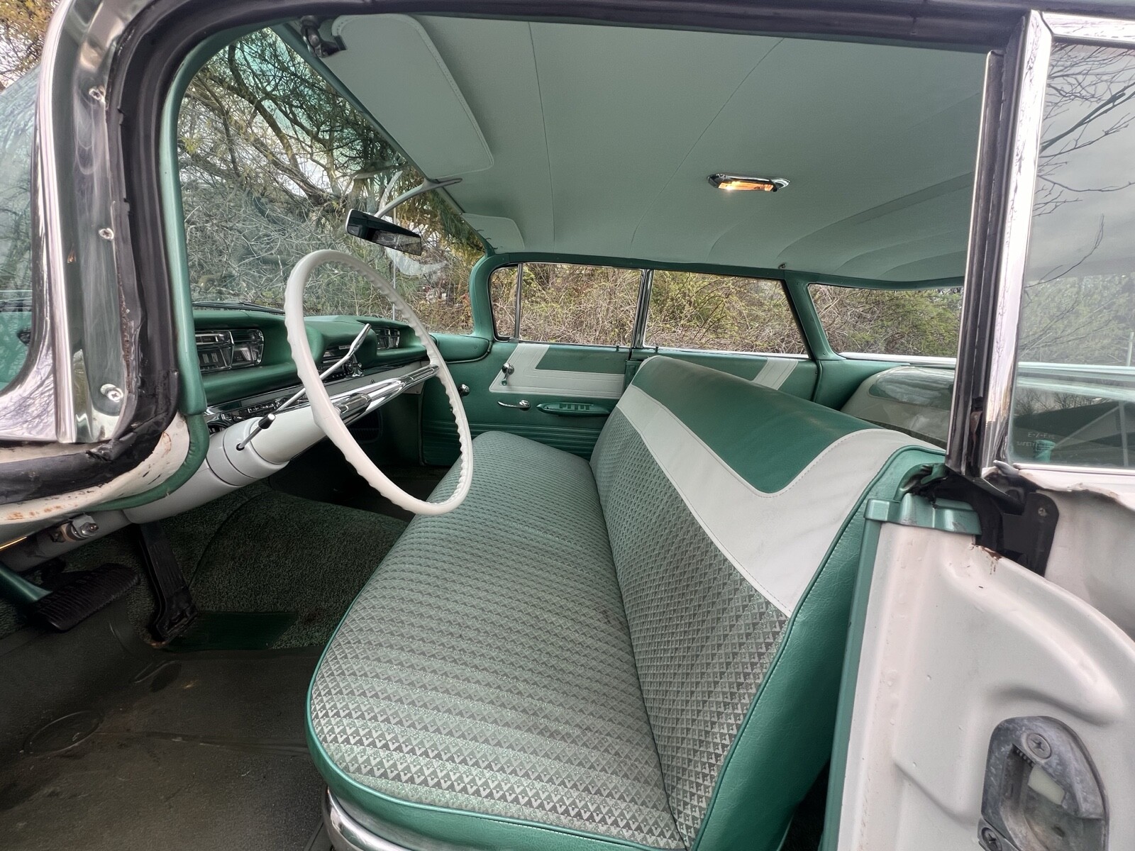 Oldsmobile-88-1959-Sedan-12
